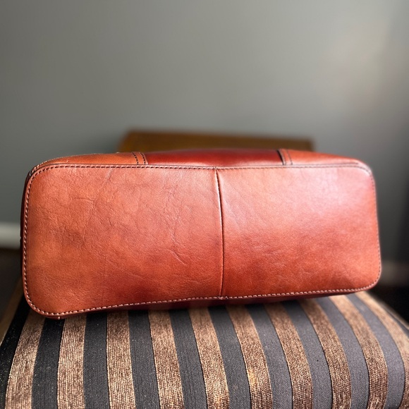 Etienne Aigner Rich Brown Leather Bag with Gold Hardware - Picture 3 of 9